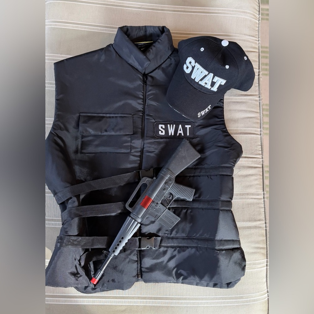 SWAT Costume  Black Tactical Vest and Cap Set and Toy Gun Unisex O/S